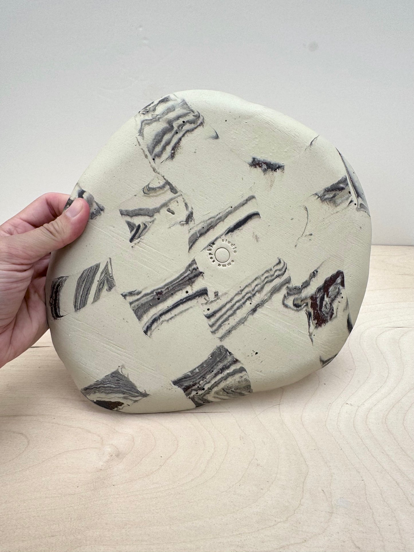 plate light checkered no.4