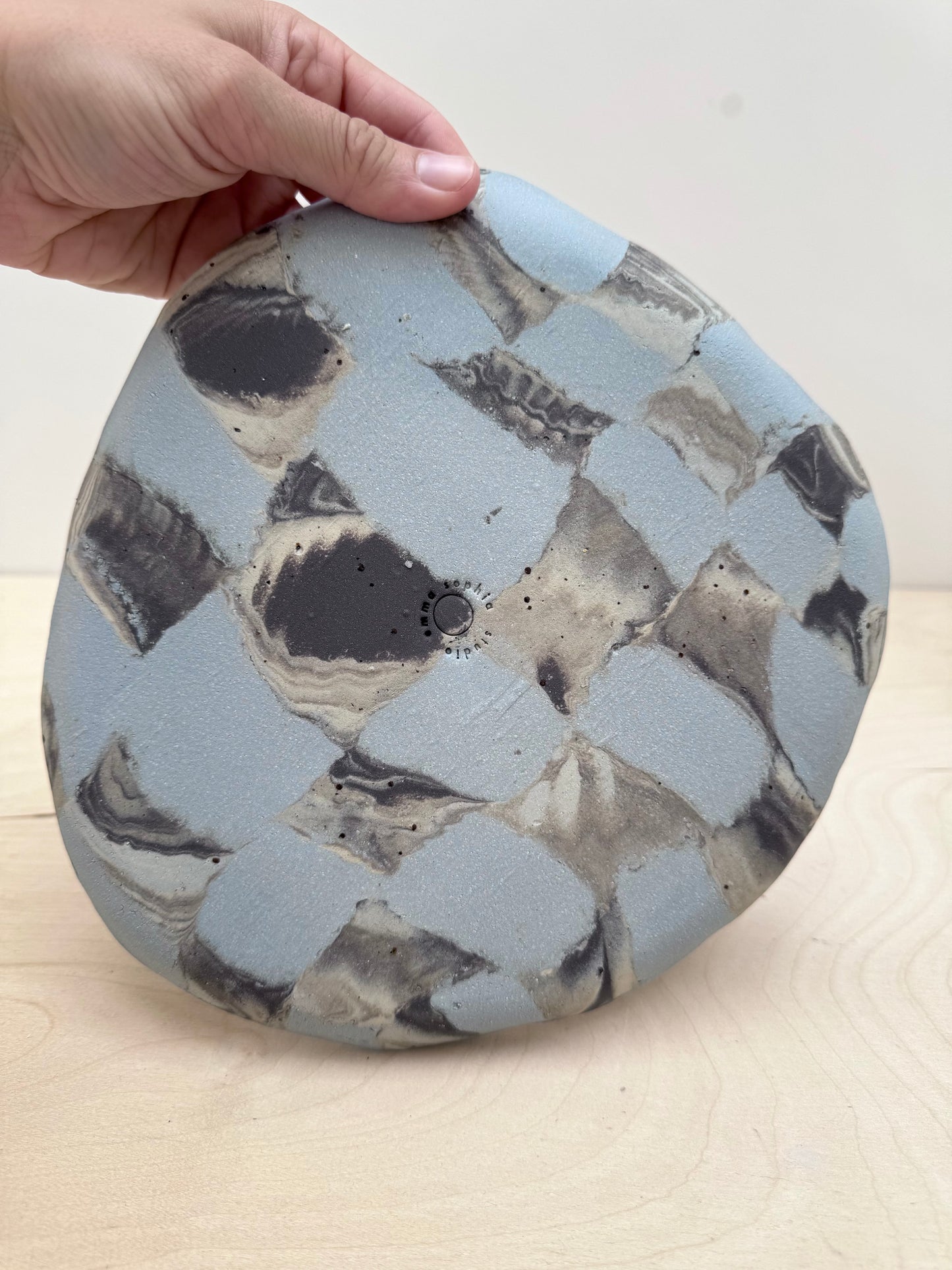 plate checkered no.3