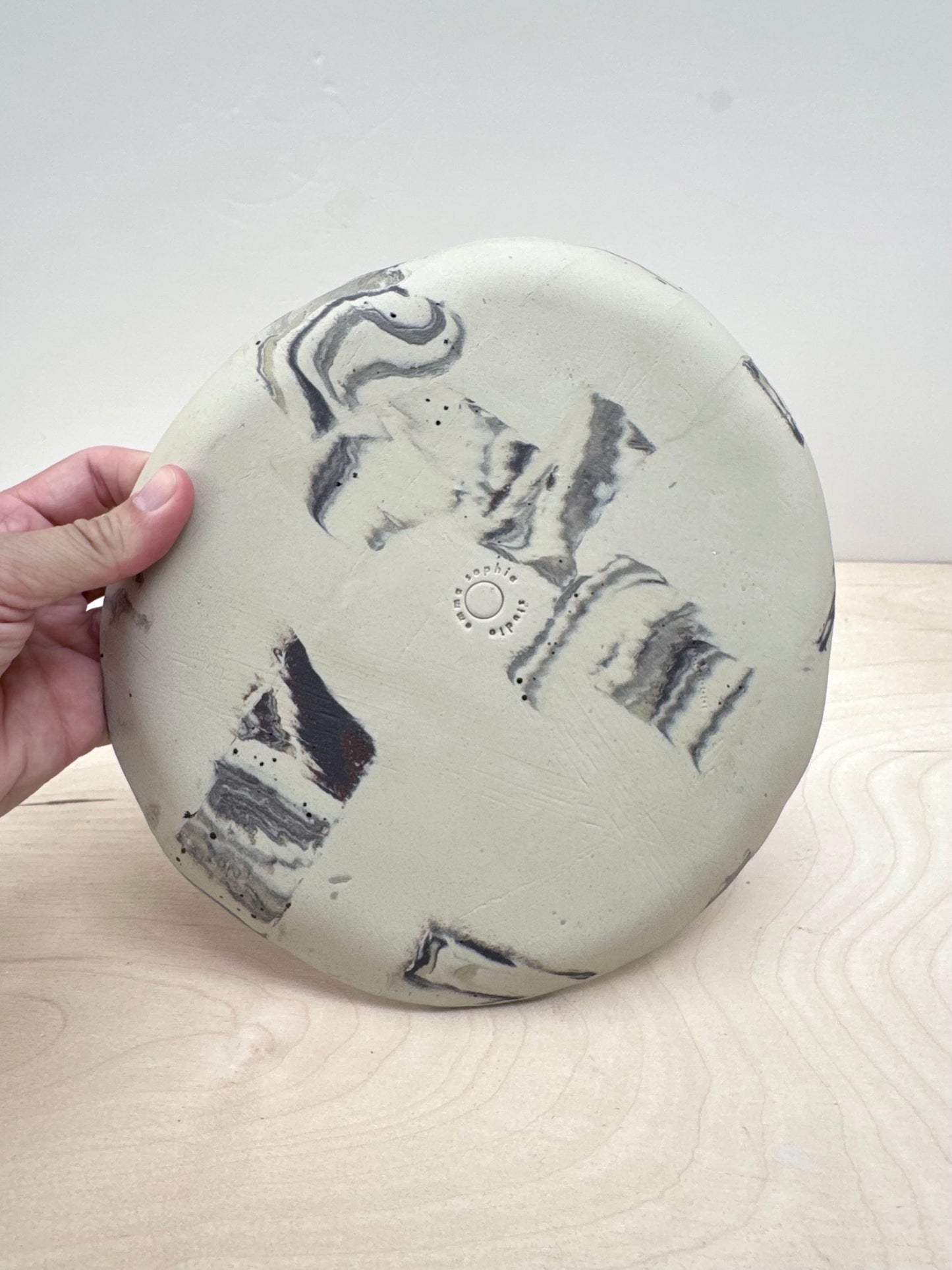 plate light checkered no.1