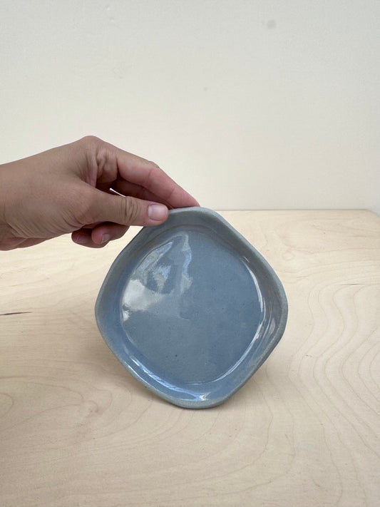 small plate in blue no.1