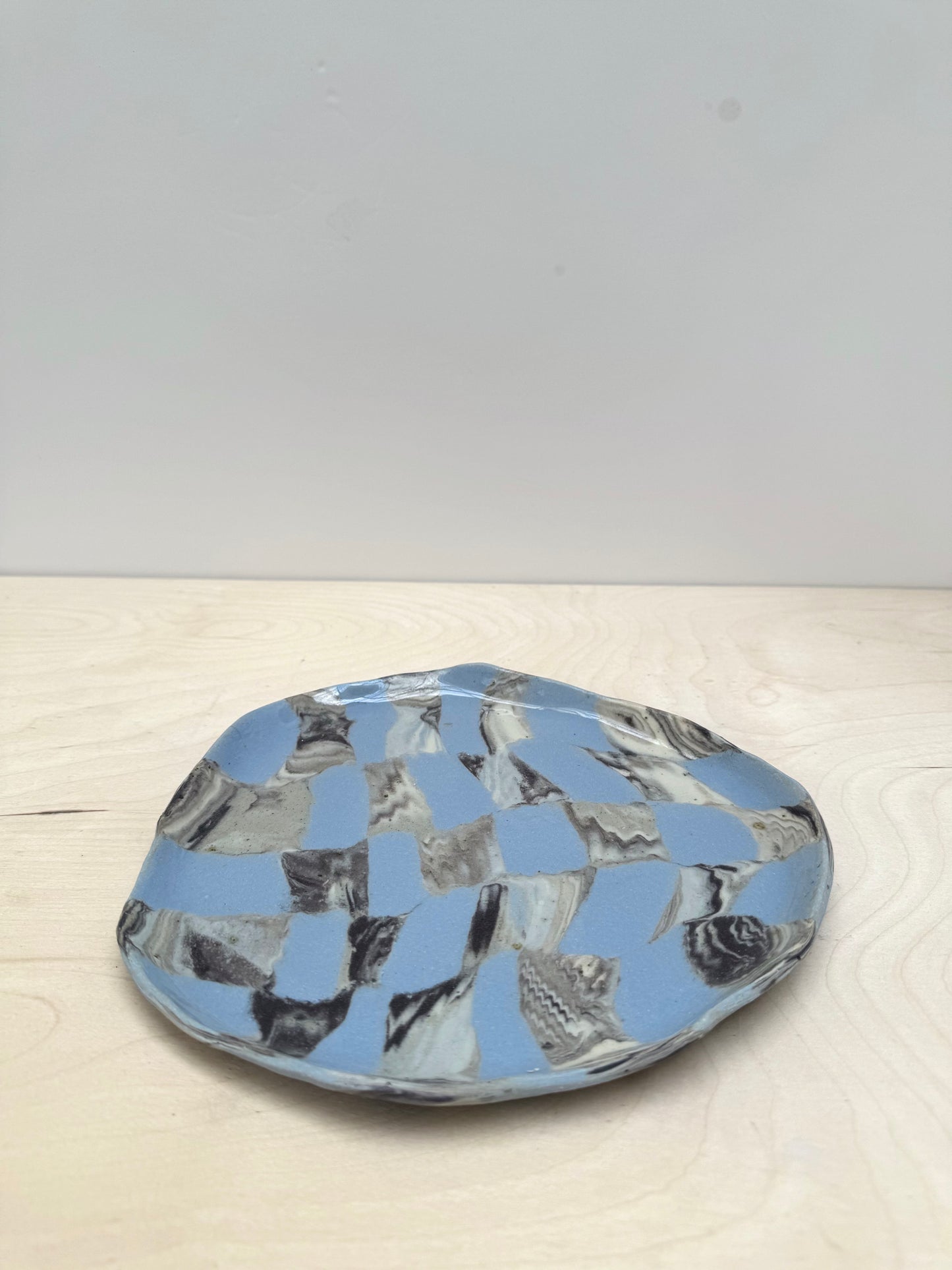 plate checkered no.3