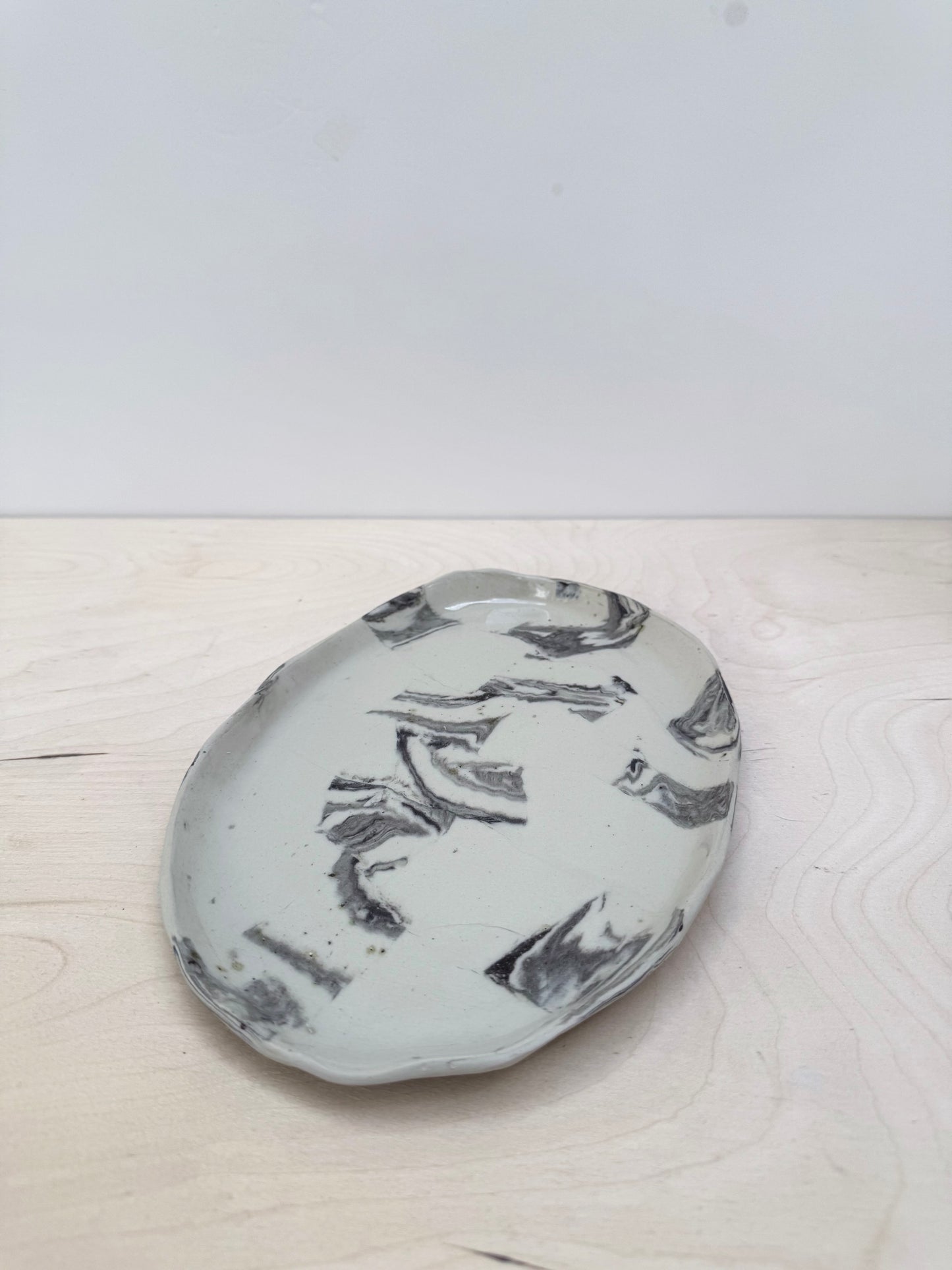 plate light checkered no.5