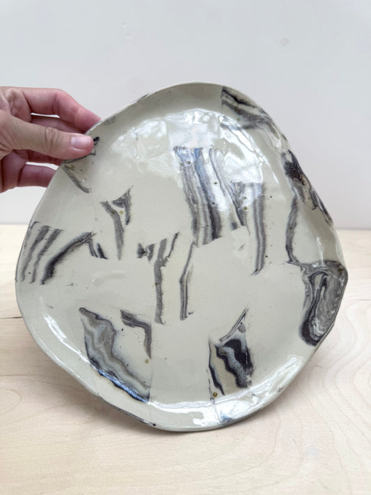 plate light checkered no.4