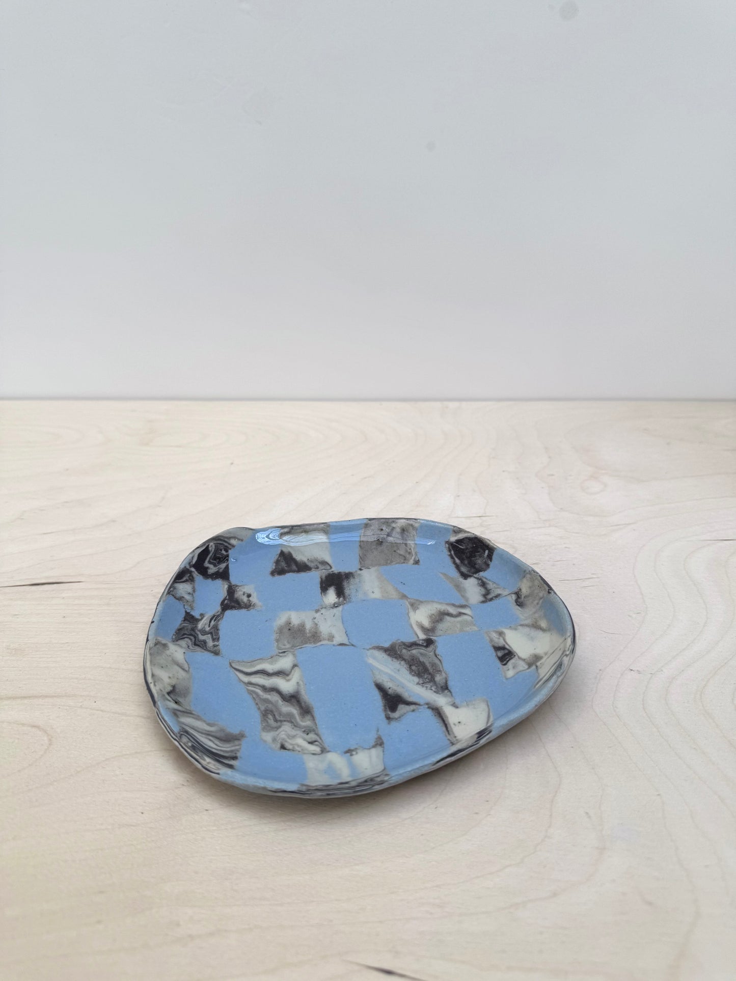 small plate checkered no.2